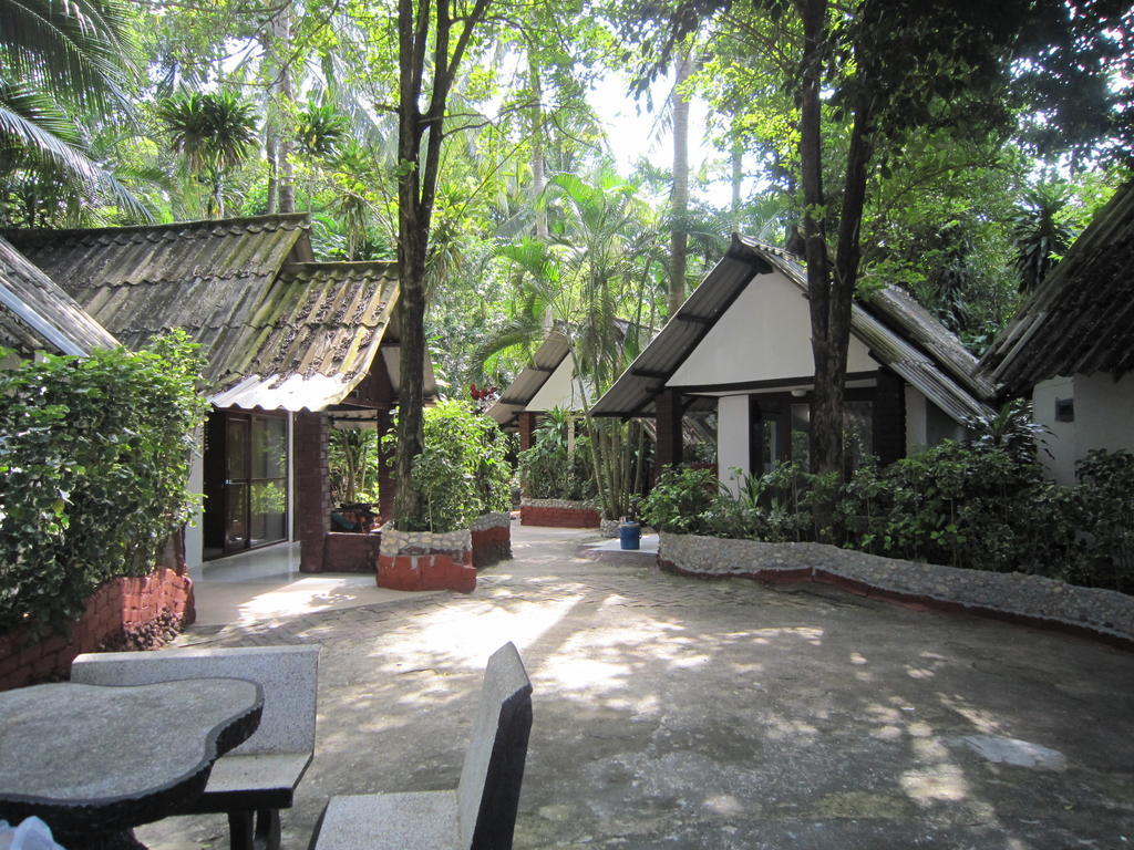 Pine Bungalow Krabi Bagian luar foto