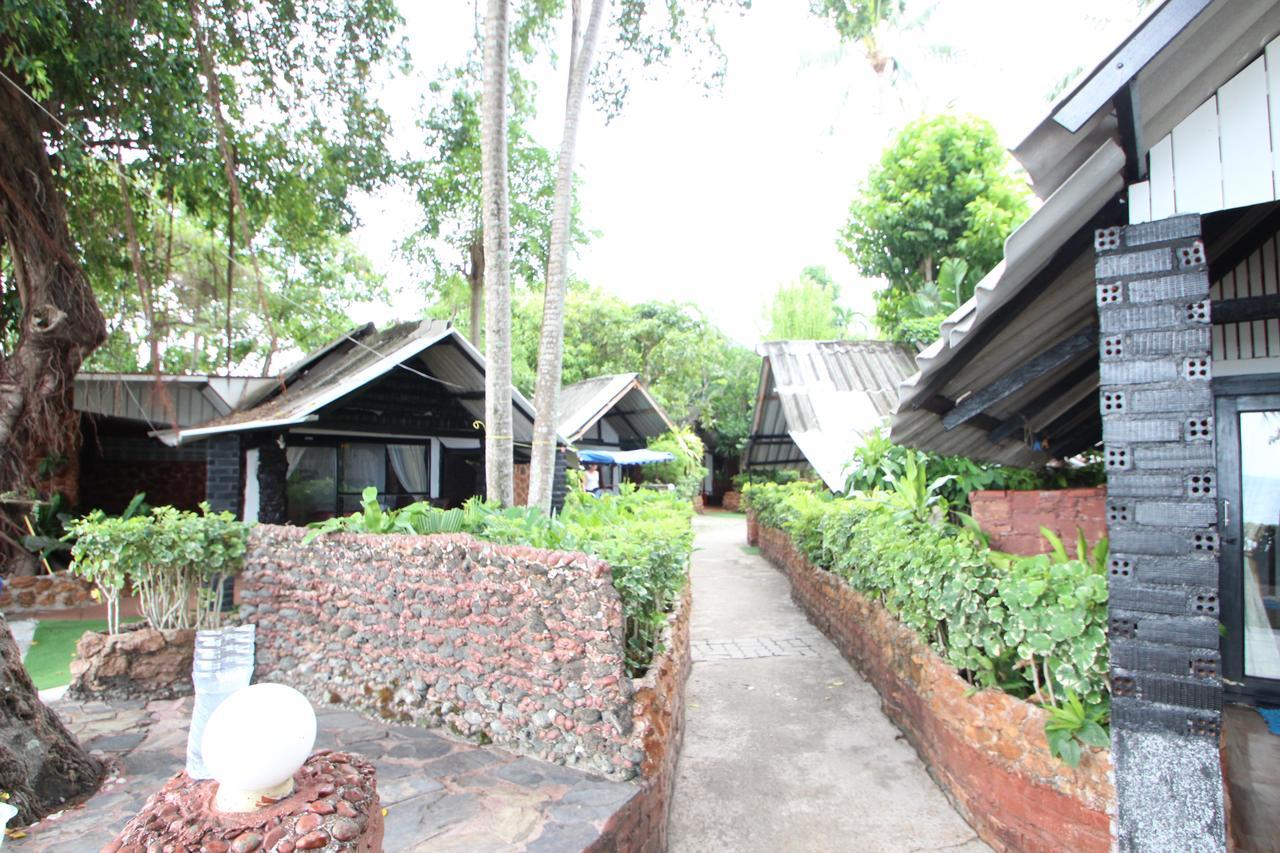 Pine Bungalow Krabi Bagian luar foto