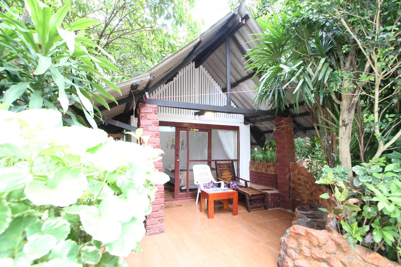 Pine Bungalow Krabi Bagian luar foto